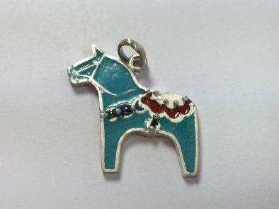 Cavalinho Sueco em Prata 950 e Esmalte